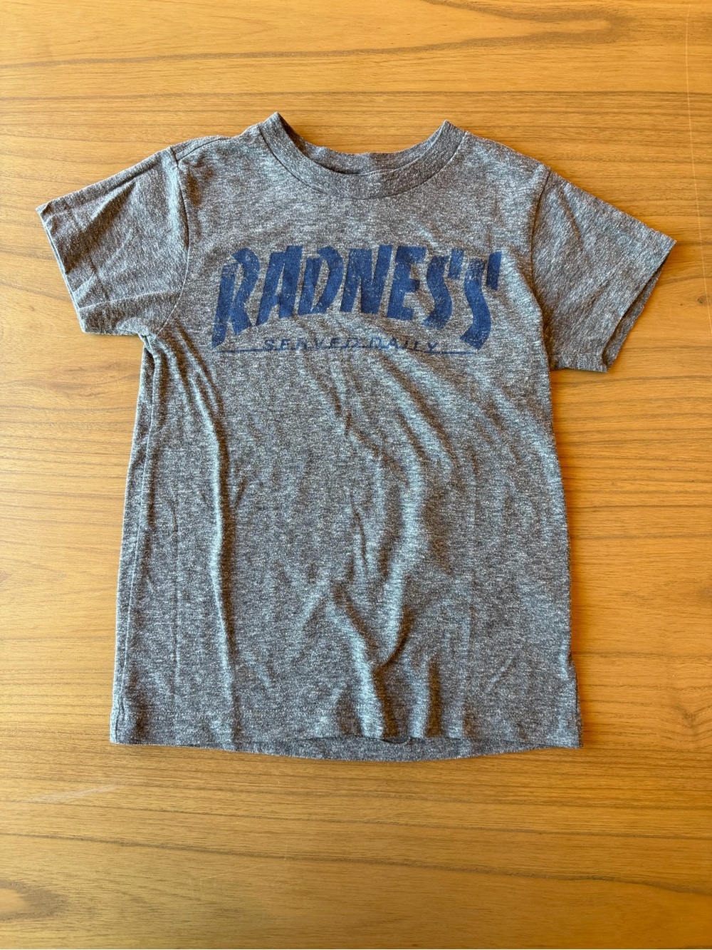Tiny Whales Boys Gray "Radness" Graphic T-Shirt Size 4 Skate California Tee